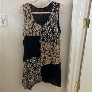 Elegant Black and Cream Lace Dress